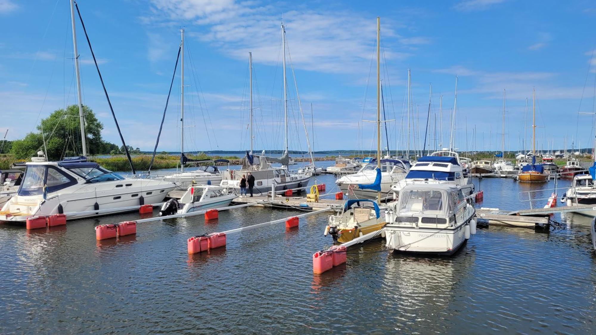 Vaenerport Lakefront Hotell Mariestad Exterior foto