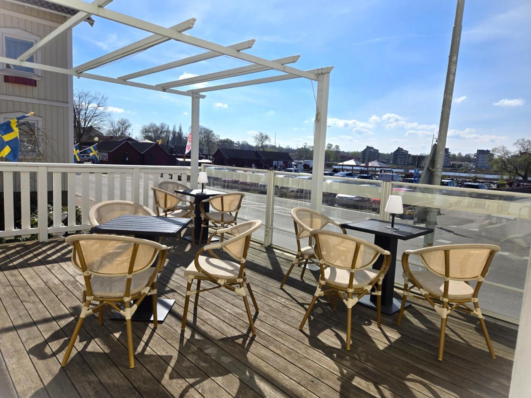 Vaenerport Lakefront Hotell Mariestad Exterior foto